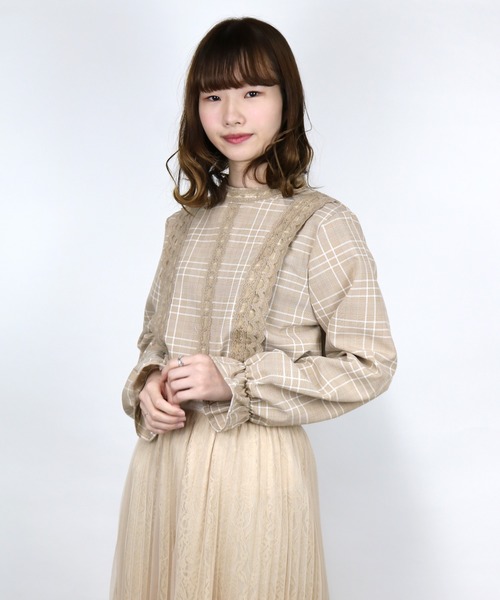 ParAvion(パラビオン)の「チェックレースブラウス(シャツ/ブラウス)」|ベージュ