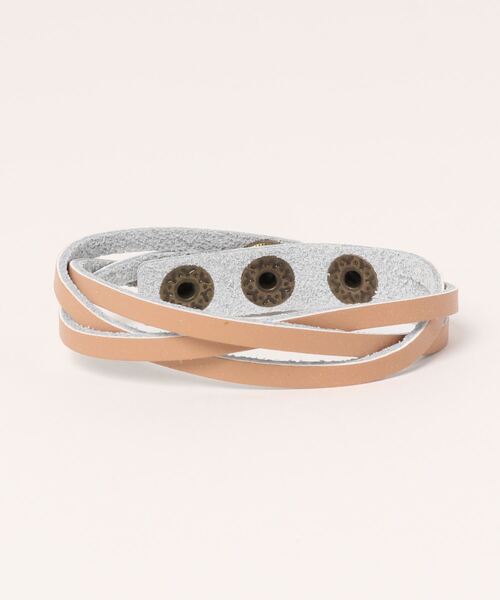 Fun & Daily(ファンアンドデイリー)の「F&D : Triple Twist Leather Bracelet(ブレスレット・メンズ・ブラック/ブラウン/ライトブラウン/ホワイト/ダークブラウン/ベージュ/ブラウン系その他・FREE)」の9枚目の写真