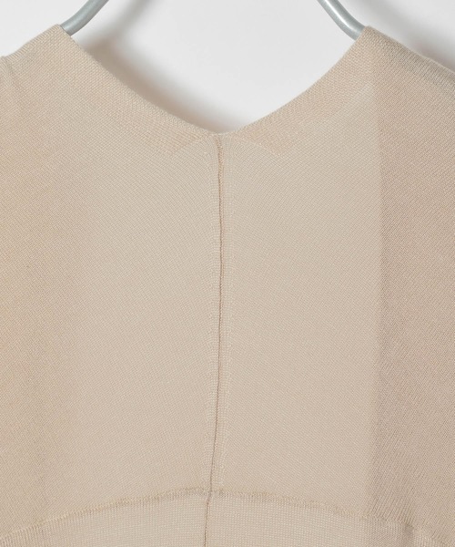 LAKOLE（ラコレ）の「【接触冷感】14Gドルマンショートカーディガン / LAKOLE（カーディガン/ボレロ・レディース・ライトベージュ/ライラック/ライトグリーン/ブラック/オフホワイト・FREE）」の20枚目の写真