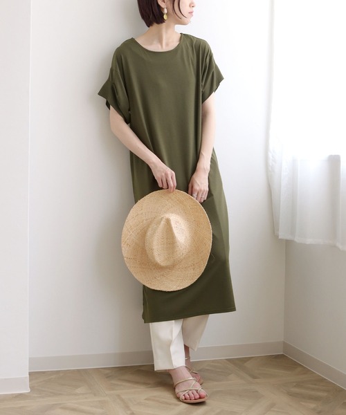 cheriella（シェリエラ）の「(入荷無し)【cheriella】ボリューム袖COOLタッチスリットワンピース（ワンピース・レディース・ブラック/ネイビー/カーキ/モカ・M）」の4枚目の写真
