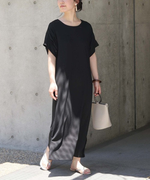 cheriella（シェリエラ）の「(入荷無し)【cheriella】ボリューム袖COOLタッチスリットワンピース（ワンピース・レディース・ブラック/ネイビー/カーキ/モカ・M）」の5枚目の写真