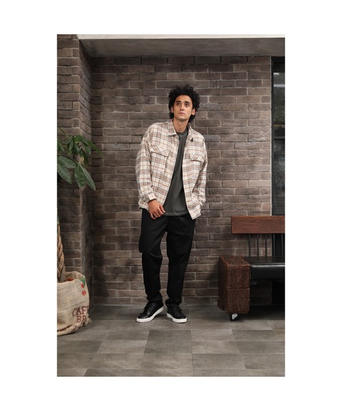 ARCADE（アーケード）の「ビッグシルエット起毛CPOジャケット（カバーオール・メンズ・カーキ/ブラック/アイボリー/ブラウン系その他/ベージュ系その他・M/L）」の22枚目の写真