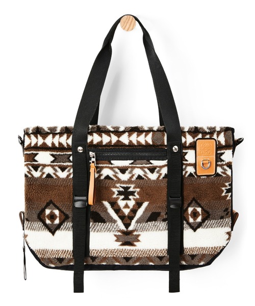 【ロエベ】トート バッグ フリース LOEWE（ロエベ）の「トートバッグ（フリース テキスタイル