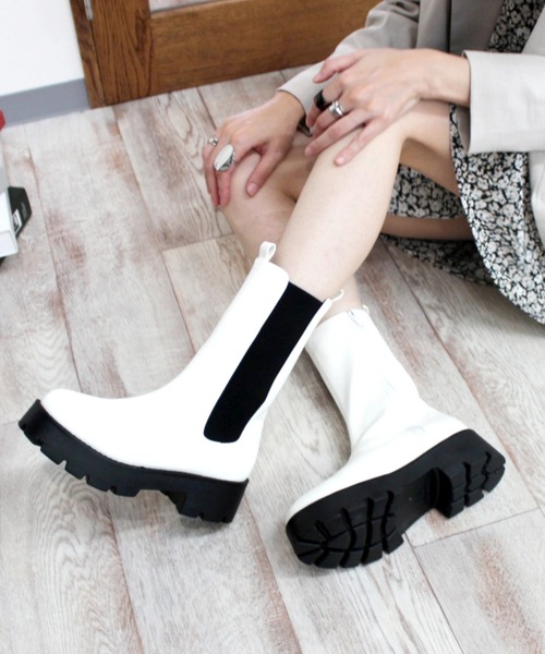 VIVIAN（ヴィヴィアン）の「厚底サイドゴアブーツ（ブーツ・レディース・ブラック/ホワイト・LL/M/L）」の3枚目の写真