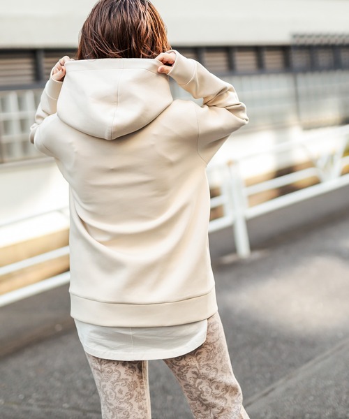 natural couture（ナチュラルクチュール）の「ダンボールニットユニセックスパーカー Mサイズ（パーカー・レディース・ブラック/パープル/ライトベージュ/ブラウン/カーキ・FREE）」の4枚目の写真