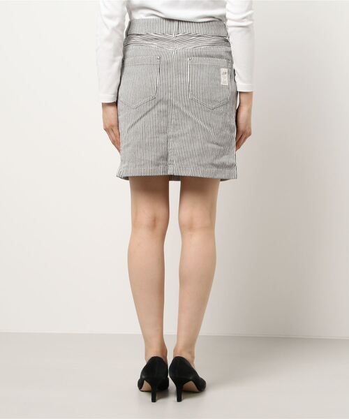 ZOY（ゾーイ）の「《ZOY》WOMENS　ヒッコリーストレッチ スカート（スカート・レディース・ホワイト/ネイビー・38/40/36）」の3枚目の写真