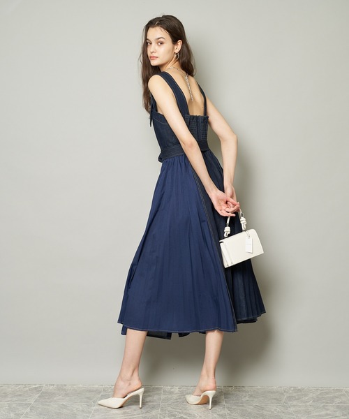 SPIRALGIRL（スパイラルガール）の「クレイジープリーツデニムワンピース（ワンピース・レディース・ブラック/インディゴブルー・FREE）」の19枚目の写真