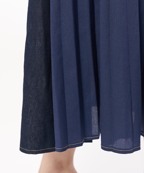 SPIRALGIRL（スパイラルガール）の「クレイジープリーツデニムワンピース（ワンピース・レディース・ブラック/インディゴブルー・FREE）」の5枚目の写真