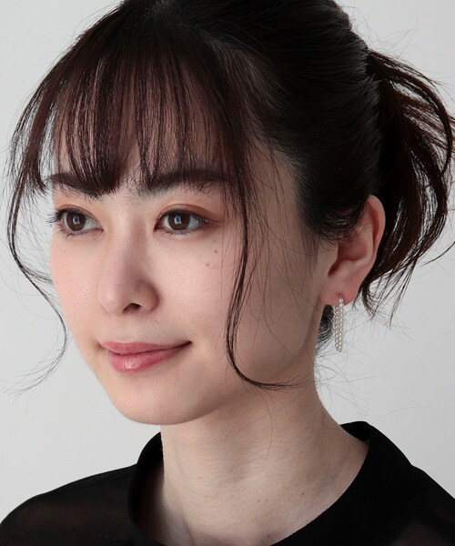 COCOSHNIK(ココシュニック)の「K10パールチェーン フープピアス大(ピアス(両耳用)・レディース・シルバー系・00)」の8枚目の写真