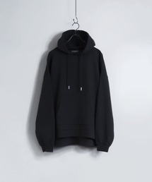 Confirm / コンファーム ポンチスリットビッグパーカー