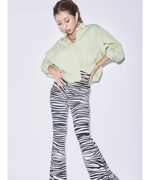 EGOIST（エゴイスト）の「アニマル柄スリムフレアパンツⅡ（その他パンツ・レディース・ホワイト/グレー・FREE）」の7枚目の写真