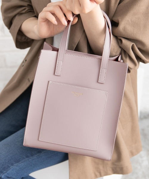 Newlyme（ニューリーミー）の「スクエア2WAYトートバッグ（ショルダーバッグ・レディース・ブラック/ベージュ/ブラウン/グレー/ブルー/ブラック系その他/ブラウン系その他/パイソン/ブラウン系その他3/ベージュ系その他/ブラック系その他2/ブラウン系その他2・FREE）」の4枚目の写真