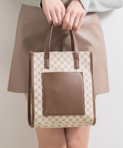 Newlyme（ニューリーミー）の「スクエア2WAYトートバッグ（ショルダーバッグ・レディース・ブラック/ベージュ/ブラウン/グレー/ブルー/ブラック系その他/ブラウン系その他/パイソン/ブラウン系その他3/ベージュ系その他/ブラック系その他2/ブラウン系その他2・FREE）」の7枚目の写真