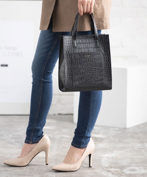 Newlyme（ニューリーミー）の「スクエア2WAYトートバッグ（ショルダーバッグ・レディース・ブラック/ベージュ/ブラウン/グレー/ブルー/ブラック系その他/ブラウン系その他/パイソン/ブラウン系その他3/ベージュ系その他/ブラック系その他2/ブラウン系その他2・FREE）」の14枚目の写真