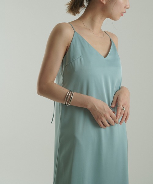 CIAOPANIC(チャオパニック)の「【SCENE by ciaopanic/シーン バイ チャオパニック】サテンキャミワンピース/WEB・一部店舗限定(ワンピース・レディース・ブルー/ライトグリーン・FREE)」の17枚目の写真