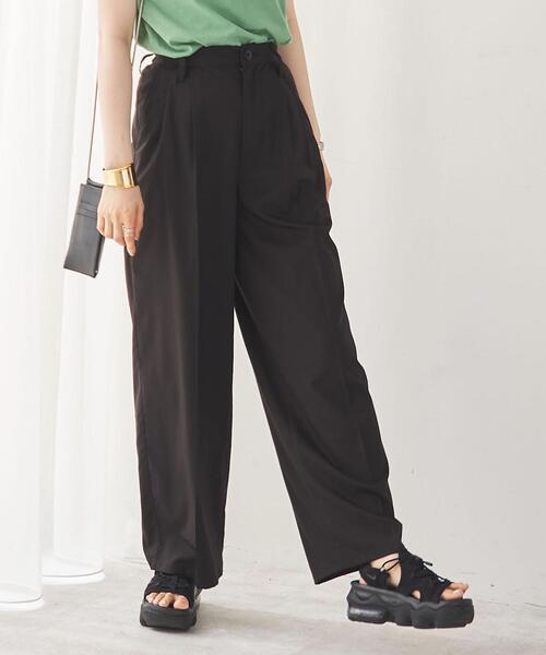 coen（コーエン）の「接触冷感機能付き2タックカラーパンツ（スラックス・レディース・ベージュ/ロイヤルブルー/レッド/ブラック/イエロー・LARGE/SMALL/MEDIUM）」の6枚目の写真