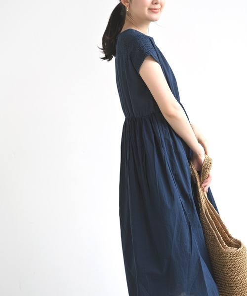 rps（アールピーエス）の「フラワーシフリワンピース（ワンピース・レディース・ベージュ/ネイビー/カーキ・M）」の6枚目の写真