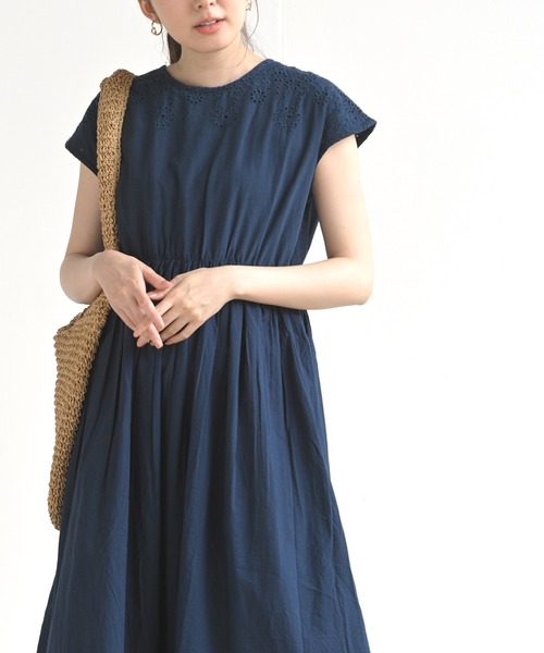 rps（アールピーエス）の「フラワーシフリワンピース（ワンピース・レディース・ベージュ/ネイビー/カーキ・M）」の11枚目の写真