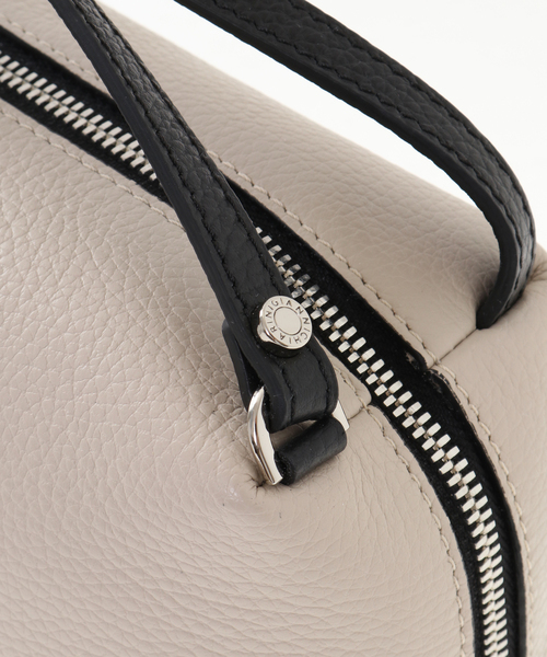 Tiara(ティアラ)の「【TIARA×Gianni Chiarini】20TH限定 ALIFA(大)(ショルダーバッグ・レディース・ベージュ・FREE)」の10枚目の写真