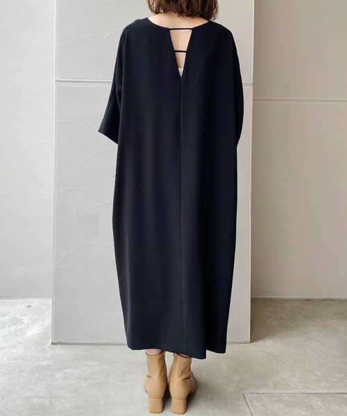 CAPRICIEUX LE'MAGE（カプリシューレマージュ）の「2WAYカットアウトワンピース（ワンピース・レディース・ブラック/グリーン/キャメル・FREE）」の16枚目の写真