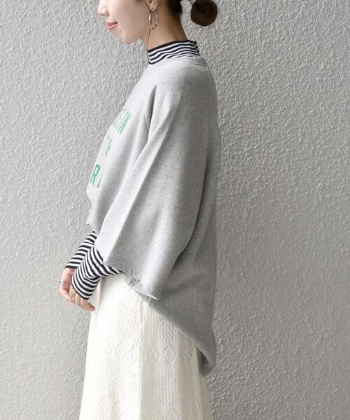SHIPS any(シップス エニィ)の「【SHIPS any別注】THE KNiTS: ロゴ ハーフスリーブ オーバー スウェット(スウェット・レディース・チャコールグレー/グレー・ONE SIZE)」の11枚目の写真