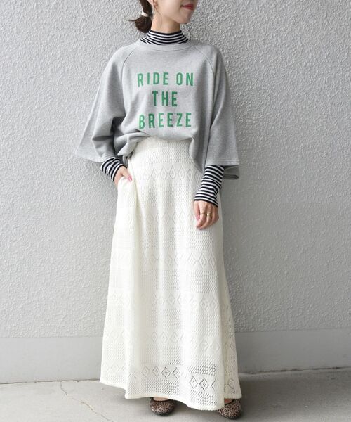 SHIPS any(シップス エニィ)の「【SHIPS any別注】THE KNiTS: ロゴ ハーフスリーブ オーバー スウェット(スウェット・レディース・チャコールグレー/グレー・ONE SIZE)」の13枚目の写真