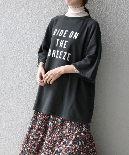 SHIPS any(シップス エニィ)の「【SHIPS any別注】THE KNiTS: ロゴ ハーフスリーブ オーバー スウェット(スウェット・レディース・チャコールグレー/グレー・ONE SIZE)」の20枚目の写真