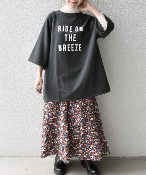 SHIPS any(シップス エニィ)の「【SHIPS any別注】THE KNiTS: ロゴ ハーフスリーブ オーバー スウェット(スウェット・レディース・チャコールグレー/グレー・ONE SIZE)」の22枚目の写真
