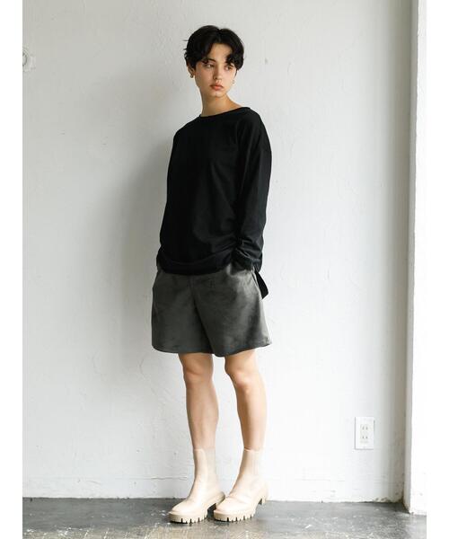koe(コエ)の「フェイクスエードショーツ21FW*(その他パンツ・レディース・カーキ/ライトベージュ/ライトグレー/キャメル・L/M/S)」の15枚目の写真
