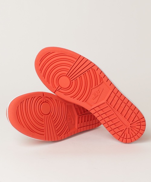 NIKE(ナイキ)の「NIKE W AIR JORDAN 1 LOW OG(スニーカー・メンズ・オレンジ・27.5cm/27.0cm/28.0cm)」の3枚目の写真