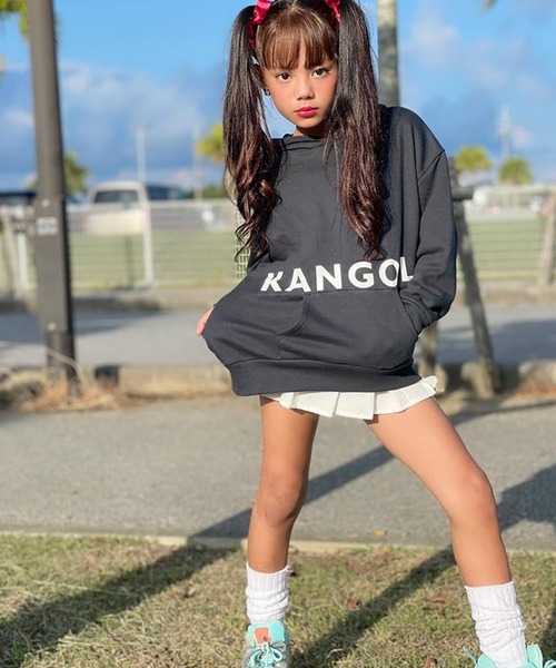 KANGOL（カンゴール）の「【KANGOL KIDS】裏毛バックバイカラーパーカー（パーカー・キッズ・ブラック/サックスブルー/モカ・130㎝/140㎝/150cm/120cm）」の18枚目の写真