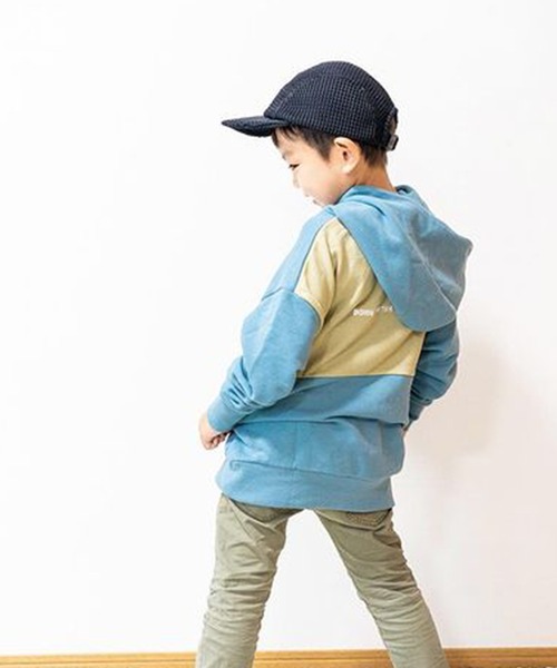 KANGOL（カンゴール）の「【KANGOL KIDS】裏毛バックバイカラーパーカー（パーカー・キッズ・ブラック/サックスブルー/モカ・130㎝/140㎝/150cm/120cm）」の9枚目の写真