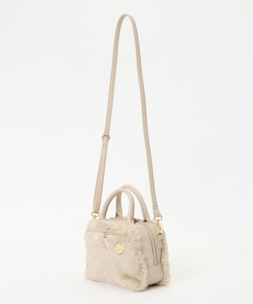 ikka（イッカ）の「エコファーミニ手提げショルダーバッグ（ショルダーバッグ・レディース・オフホワイト/ダークグリーン/ブラウン/ピンク・FREE）」の5枚目の写真