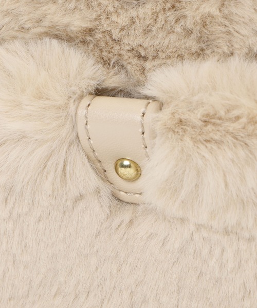 ikka（イッカ）の「エコファーミニ手提げショルダーバッグ（ショルダーバッグ・レディース・オフホワイト/ダークグリーン/ブラウン/ピンク・FREE）」の15枚目の写真