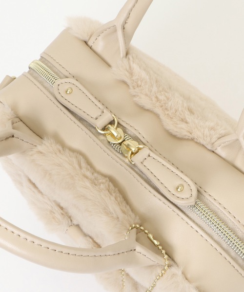 ikka（イッカ）の「エコファーミニ手提げショルダーバッグ（ショルダーバッグ・レディース・オフホワイト/ダークグリーン/ブラウン/ピンク・FREE）」の14枚目の写真