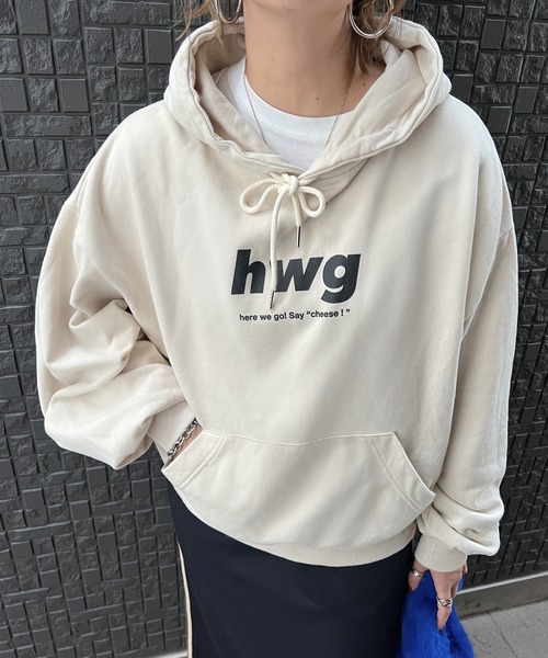 HWG_5(エイチダブルゴー)の「HWG_5オリジナル ビッグシルエットロゴパーカー - hwg -(パーカー・レディース・ピンク/ホワイト/ブラック・FREE)」の2枚目の写真