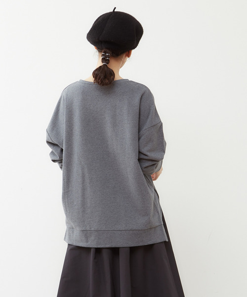 MELROSE claire(メルローズ クレール)の「【大人ロゴ微起毛裏毛☆暖かいリラックストレーナー】(スウェット・レディース・ブラウン/グレー/オフホワイト・FREE)」の19枚目の写真
