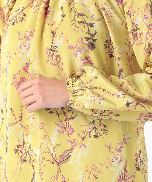 ダンドリオンフラワープリント ネックギャザーブラウス シャツ ブラウス ネックギャザーブラウス を購入できます Tomorrowland シャツ ブラウス Tomorrowland トゥモローランド のシャツ ブラウス ダンドリオンフラワープリント Tomorrowland