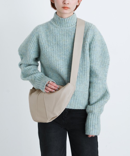 select MOCA(セレクトモカ)の「フェイクレザーショルダーバッグ(ショルダーバッグ・レディース・ブラック/ダークブラウン/アイボリー・FREE)」の10枚目の写真