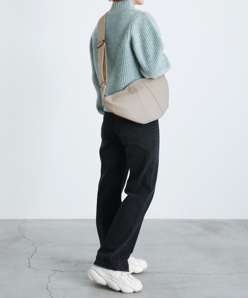 select MOCA(セレクトモカ)の「フェイクレザーショルダーバッグ(ショルダーバッグ・レディース・ブラック/ダークブラウン/アイボリー・FREE)」の20枚目の写真