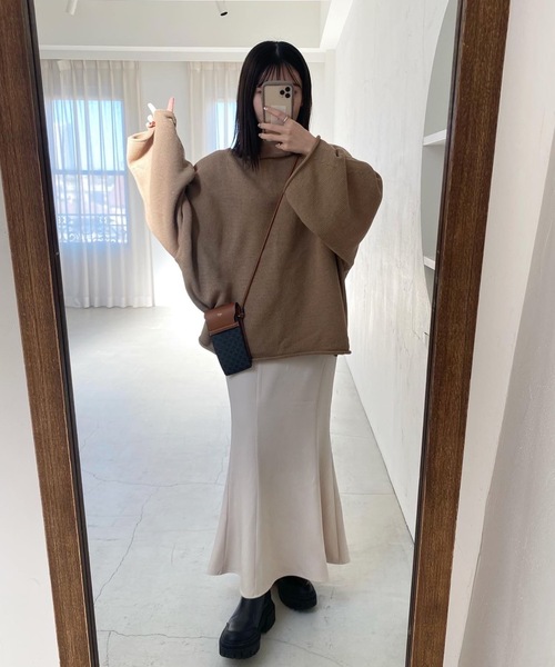 バックスリットマーメイドスカート