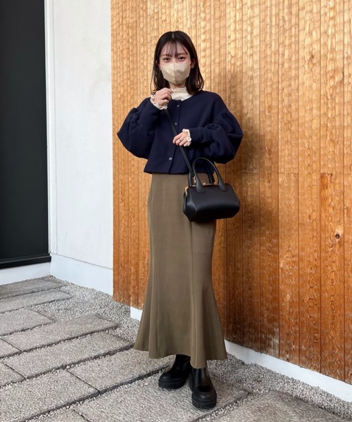 バックスリットマーメイドスカート