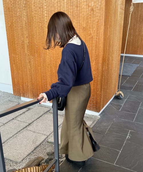 バックスリットマーメイドスカート