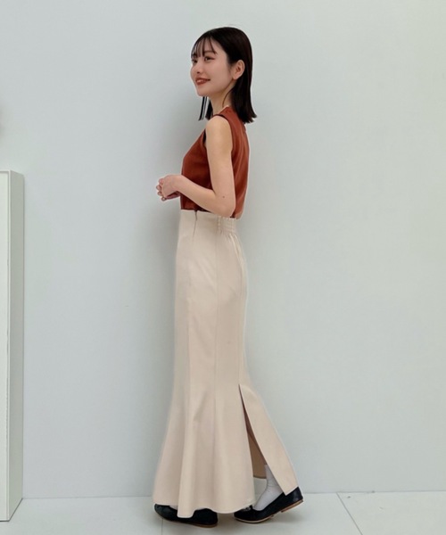 バックスリットマーメイドスカート