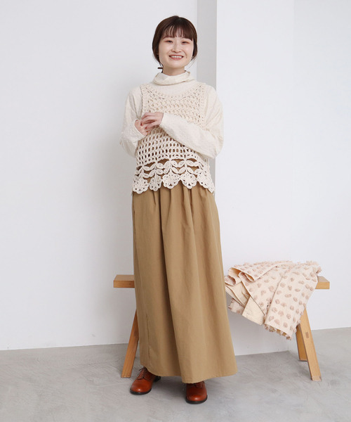 l'atelier du savon（アトリエドサボン）の「ドライフラワーキャミベスト（シャツ/ブラウス・レディース・ブラック/アイボリー・FREE）」の10枚目の写真