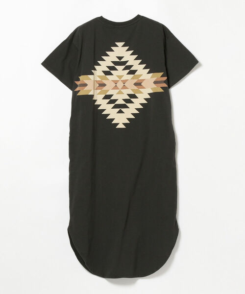 B:MING by BEAMS(ビーミングバイビームス)の「PENDLTON × B:MING by BEAMS / 別注 プリント ワンピース 22SS(ワンピース・レディース・チャコールグレー/ベージュ/グレイッシュベージュ・ONE SIZE)」の17枚目の写真