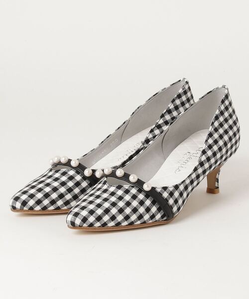 artemis by DIANA（アルテミスバイダイアナ）の「パールストラップVカットパンプス（パンプス・レディース・ブラック/ベージュ/ピンク/ブラック系その他・22.5cm/23.5cm/24.5cm/23.0cm/24.0cm/25.0cm/22.0cm）」の16枚目の写真