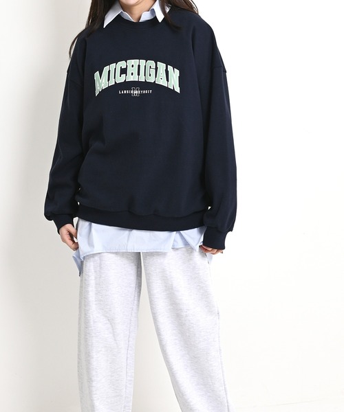 me+em select（ミームセレクト）の「MICHIGANプリントやわらかスウェット（Tシャツ/カットソー・レディース・ネイビー/グレー/クリーム・FREE）」の4枚目の写真