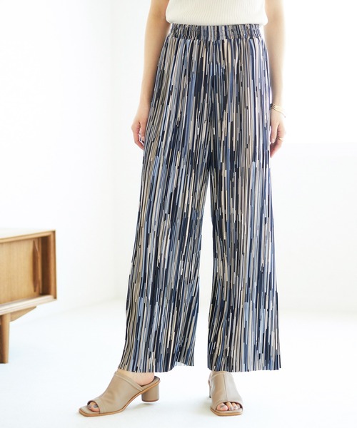 GeeRA(ジーラ)の「セルフカットランダムプリーツパンツ(その他パンツ・レディース・ブラック/グリーン/モカ/ストライプ・SMALL/MEDIUM/LARGE/X-LARGE/XX-LARGE)」の4枚目の写真