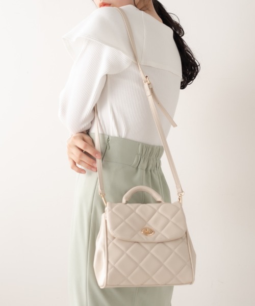 OLIVE des OLIVE（オリーブデオリーブ）の「キルティングショルダー（ショルダーバッグ・レディース・オフホワイト/グリーン/ダークベージュ・FREE）」の6枚目の写真